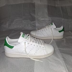 adidas Stan Smith Sneakers, Women size 8 = 6.5 Men
